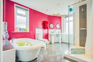 Photo 17- click for photo gallery